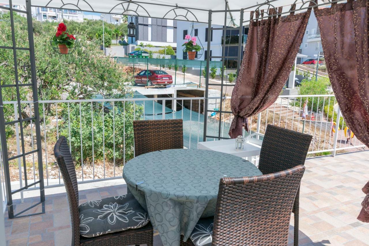 Apartments Zmika Primošten Dış mekan fotoğraf
